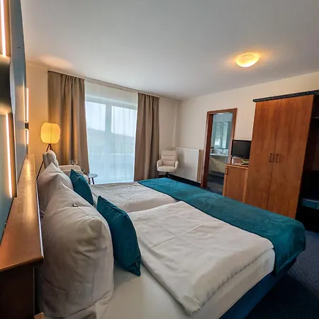 Ξενοδοχείο Felshof - Weingut & Gaestehaus 3*