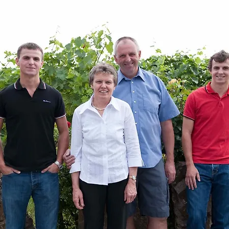 Felshof - Weingut & Gaestehaus Hotel 3*