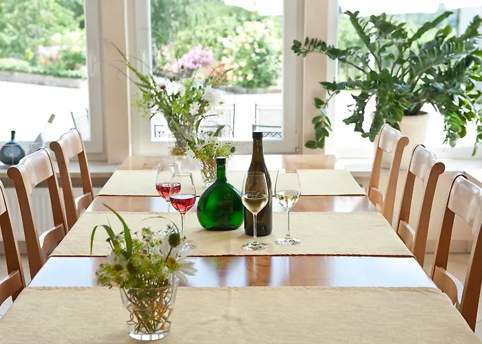 Felshof - Weingut & Gaestehaus Hotel